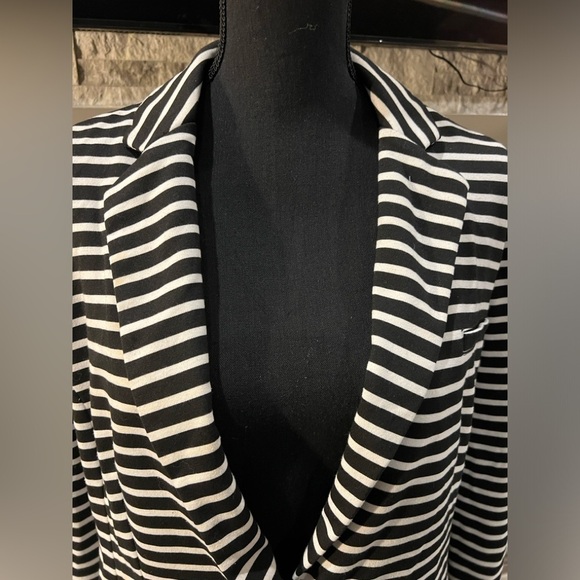 Mossimo‎ size XXL black and white striped blazer - Picture 3 of 14